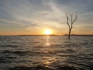 Navistar Houseboat Kariba