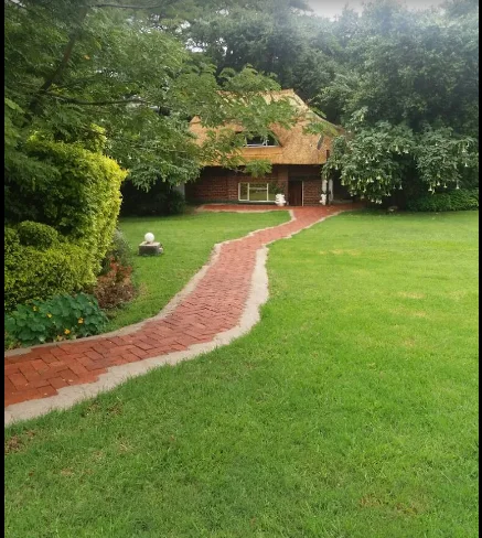 Niasha Gardens