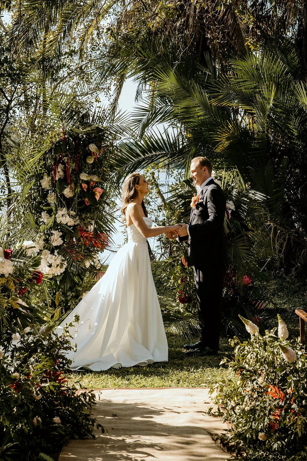 4 Essential Tips for Planning a Destination Wedding
