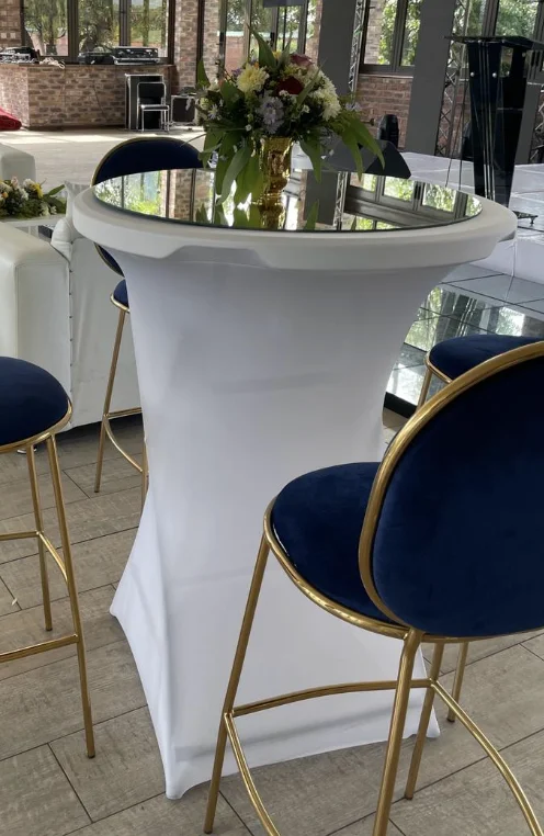 Cocktail Table with Cloth