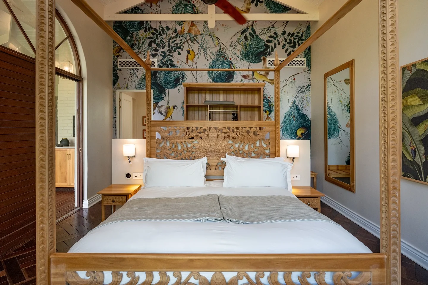 Palm River Hotel