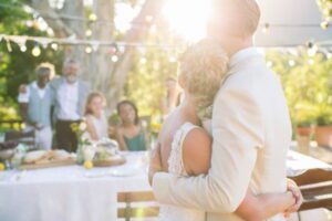 How to Deal with Divorced Parents When Planning Your Wedding?